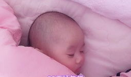 小孩吃奶视频,母爱如歌，温情满满